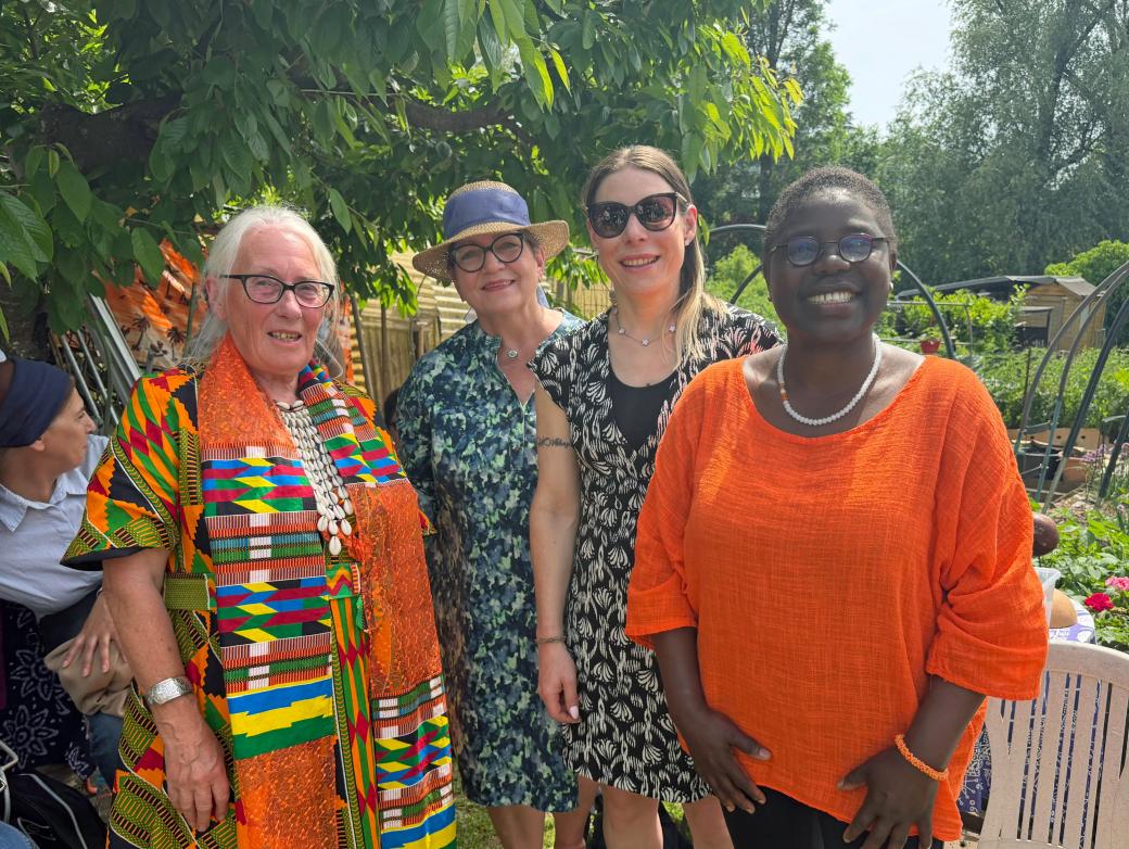 Organisatorinnen des Blind Gardening
